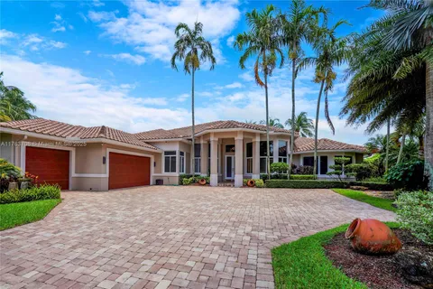 2458 Provence Ct, Weston FL 33327