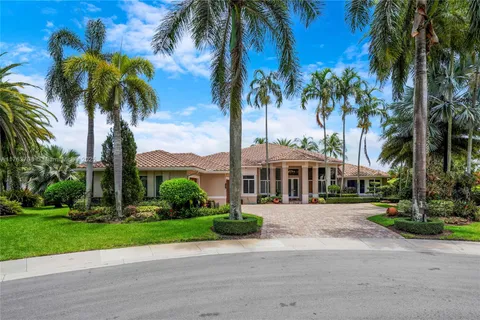 2458 Provence Ct, Weston FL 33327