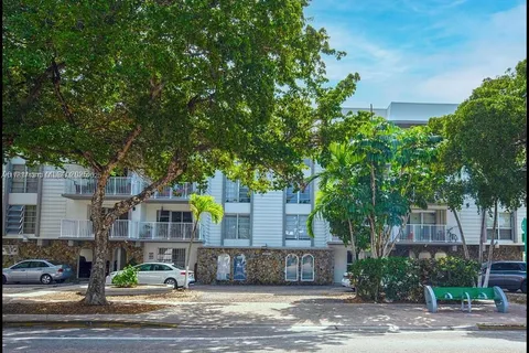 1220 71st St # 35, Miami Beach FL 33141