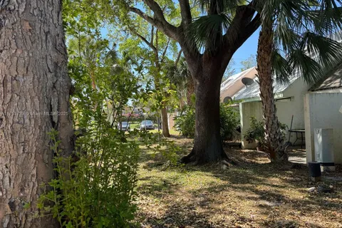57 Deer Creek Rd # F105, Deerfield Beach FL 33442