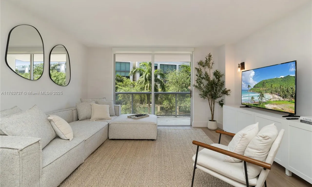6039 Collins Ave # 429, Miami Beach FL 33140