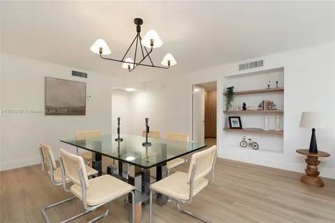 6039 Collins Ave # 429, Miami Beach FL 33140