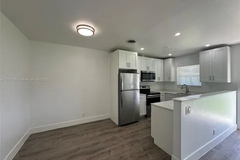 2436 Van Buren St # 3, Hollywood FL 33020