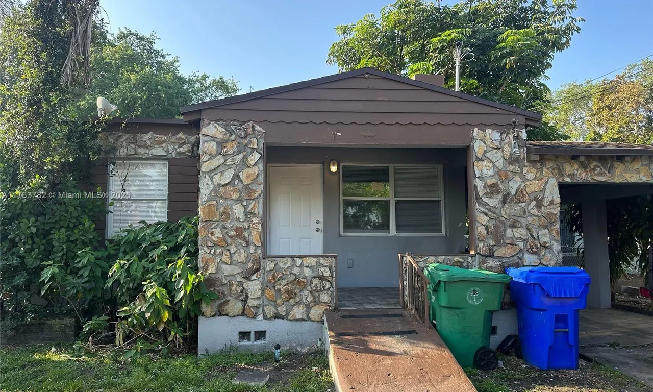 56 NW 70 St, Miami FL 33150