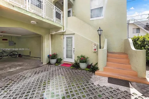 929 Meridian Ave # 3, Miami Beach FL 33139