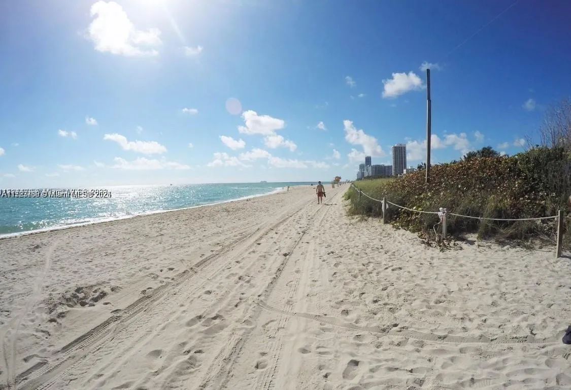 525 79th St # 10, Miami Beach FL 33141