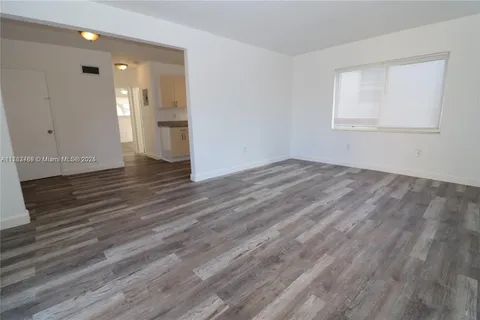 525 79th St # 10, Miami Beach FL 33141