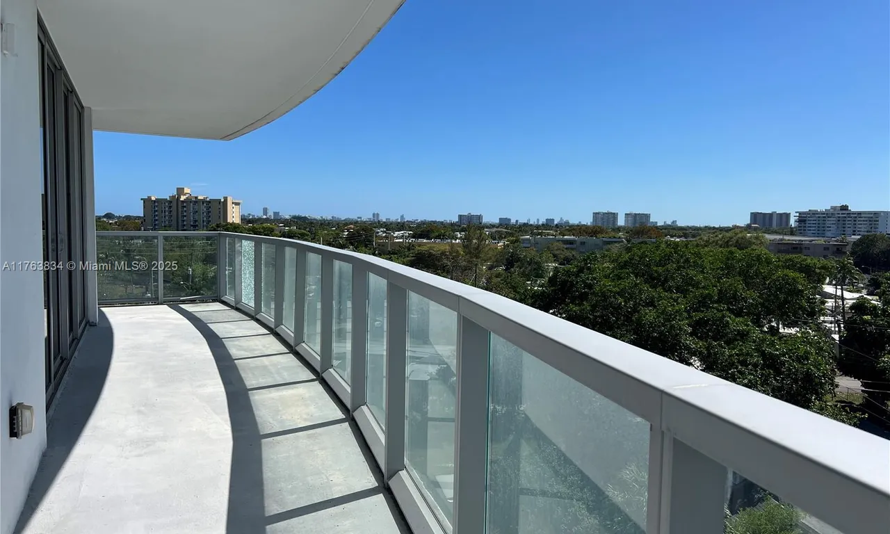 13800 Highland Dr # 601, North Miami Beach FL 33181