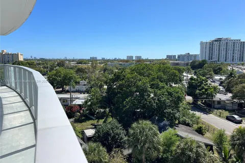 13800 Highland Dr # 601, North Miami Beach FL 33181