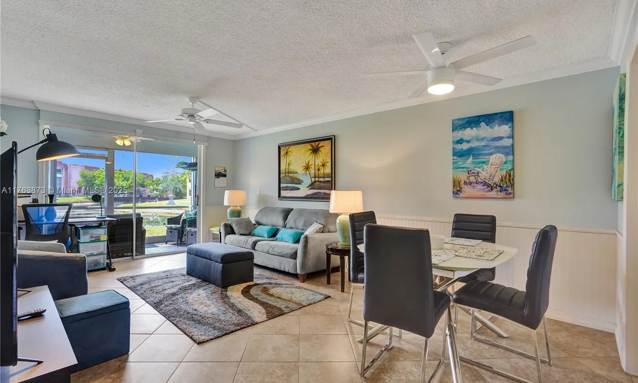 9181 Sunrise Lakes Blvd # 109, Sunrise FL 33322