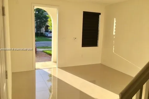 7038 NW 103rd Path # 7038, Doral FL 33178