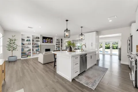 18451 SW 84th Ct, Cutler Bay FL 33157