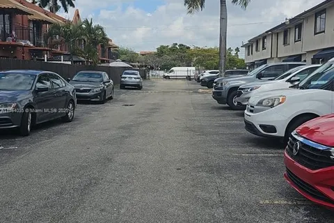 8430 NW 8th St # A11, Miami FL 33126