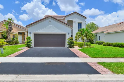 624 Stanton Dr, Weston FL 33326