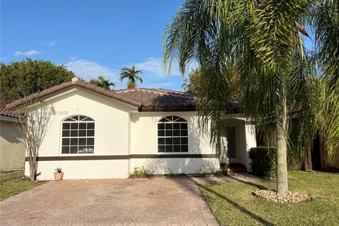 7511 SW 108th Ave, Miami FL 33173