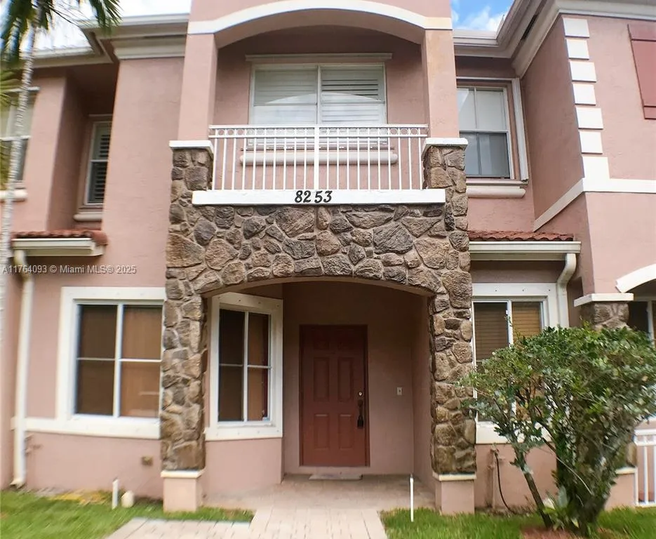 8253 SW 29th St # 104, Miramar FL 33025