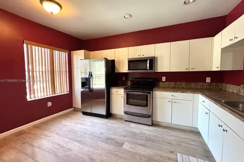 8253 SW 29th St # 104, Miramar FL 33025