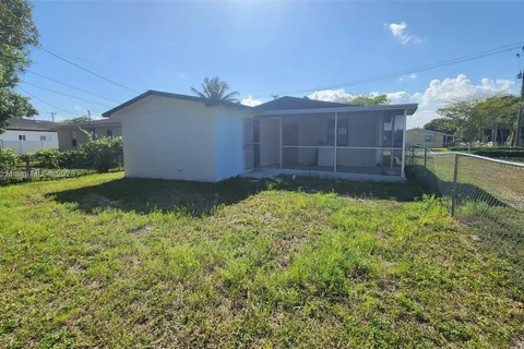 731 Phippen Waiters Rd, Dania Beach FL 33004