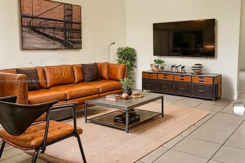318 Majorca Ave # 306, Coral Gables FL 33134
