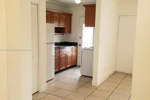 318 Majorca Ave # 306, Coral Gables FL 33134