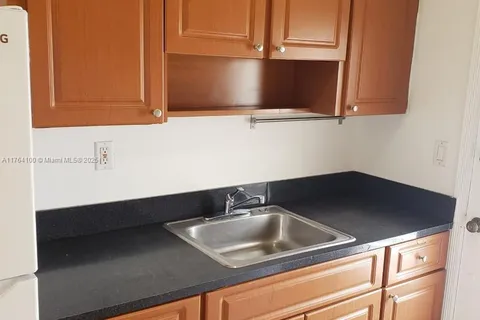 318 Majorca Ave # 306, Coral Gables FL 33134