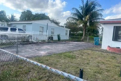 2791 NW 151st Ter, Miami Gardens FL 33054