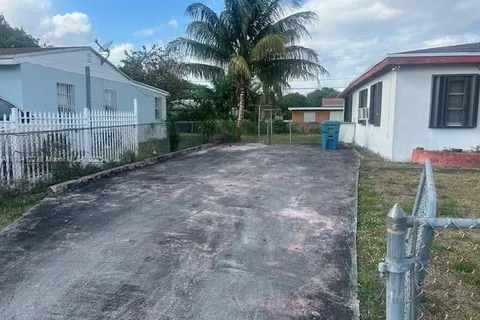 2791 NW 151st Ter, Miami Gardens FL 33054