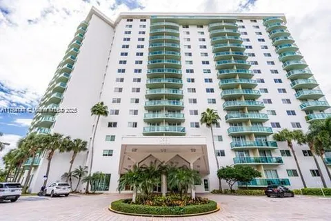 19380 Collins Ave # 307, Sunny Isles Beach FL 33160