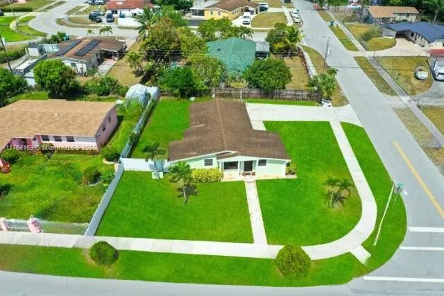 3021 NW 187th St, Miami Gardens FL 33056