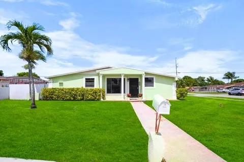 3021 NW 187th St, Miami Gardens FL 33056