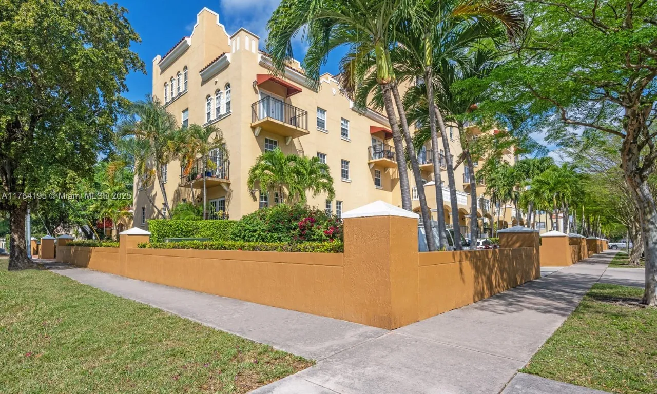 1400 Salzedo St # 101, Coral Gables FL 33134