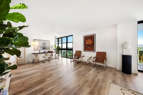 9 Island Ave # 702, Miami Beach FL 33139