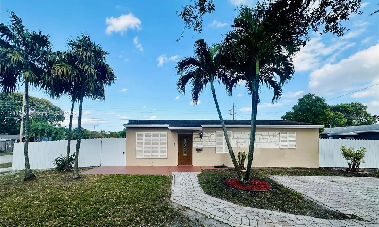 1441 N 72nd Ave, Hollywood FL 33024