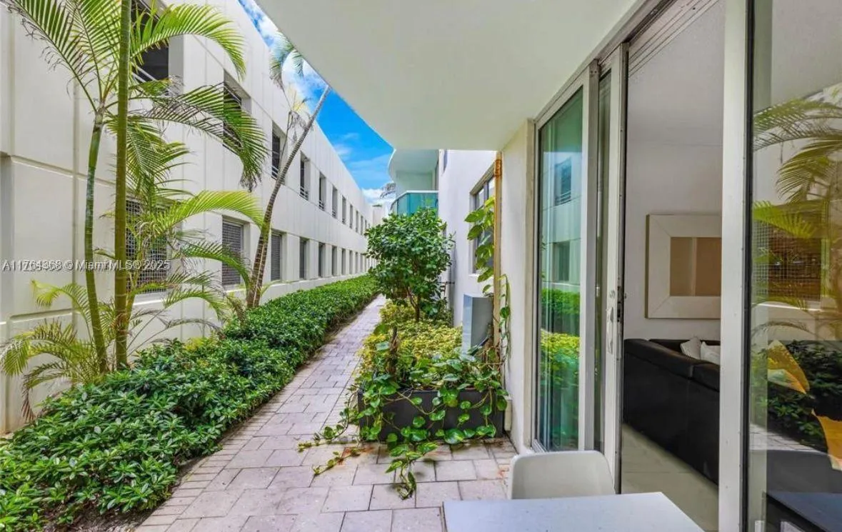 3901 S Ocean Dr # 1B, Hollywood FL 33019