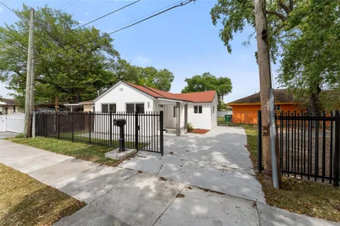 4202 NW 31st Ave, Miami FL 33142