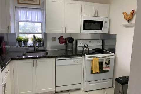 2200 E Hallandale Beach Blvd # 301, Hallandale Beach FL 33009