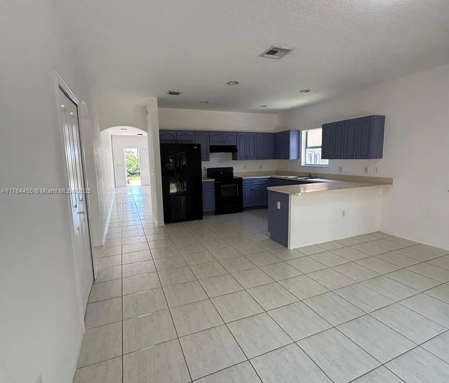 848 SW 7th St, Florida City FL 33034