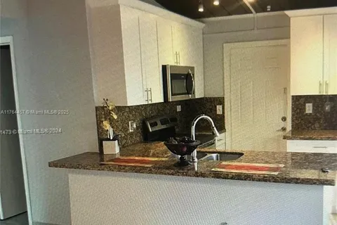 320 Ipswich St, Boca Raton FL 33487