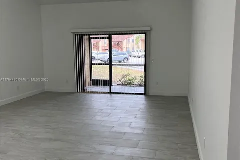 808 Lakeview Cir # 808, Royal Palm Beach FL 33411