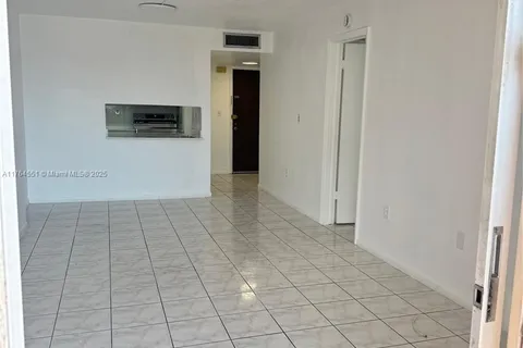 677 SW 9th Ave # 407, Miami FL 33130