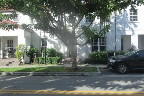 9207 SW 170th Ave, Miami FL 33196