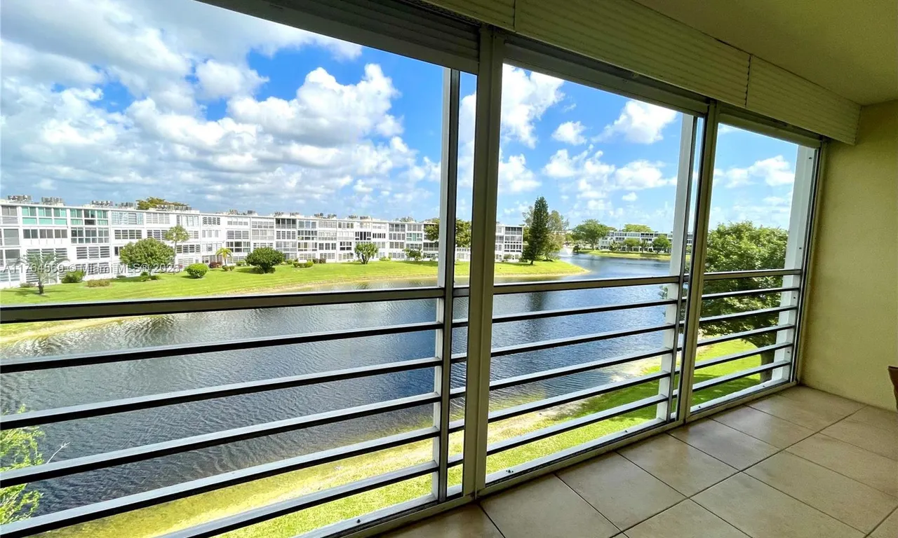 4031 Harwood D # 403, Deerfield Beach FL 33442