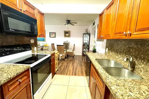 4031 Harwood D # 403, Deerfield Beach FL 33442