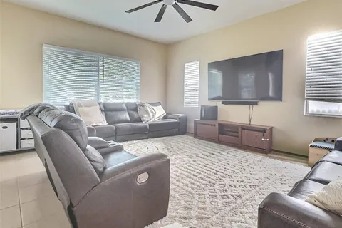 1094 Grove Park Cir, Boynton Beach FL 33436
