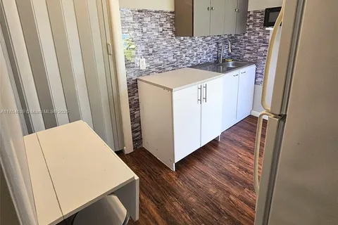 805 Turner Cir # 0, Homestead FL 33030