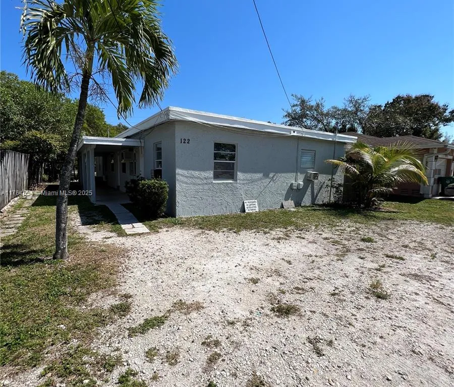 122 NW 6th Ave # 3, Dania Beach FL 33004