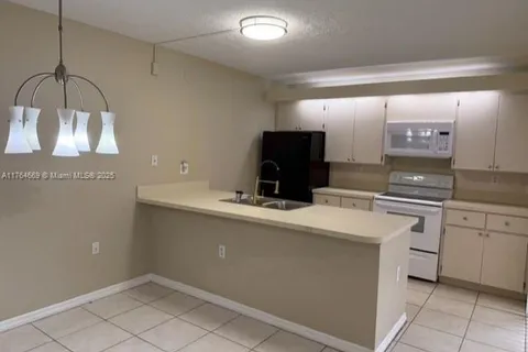 7617 76th Way, West Palm Beach FL 33407