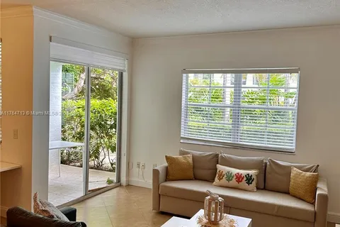 3215 NE 184th St # 14113, Aventura FL 33160