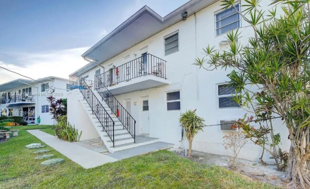 1060 SE 14th Pl # 16C, Fort Lauderdale FL 33316