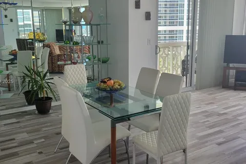 1825 S Ocean Dr # 914, Hallandale Beach FL 33009